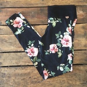 Cute booty lounge leggings